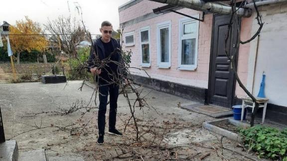 Волонтёры Георгиевского округа Ставрополья навели порядок у ветерана