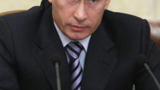 Владимир Путин пообещал поддержать региональные и местные газеты