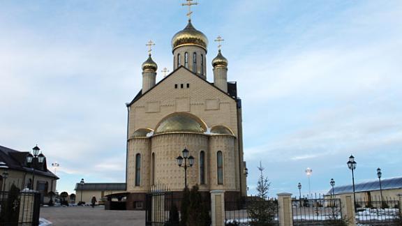 Новый храм Святой Екатерины Великомученицы освятили в станице Ессентукской