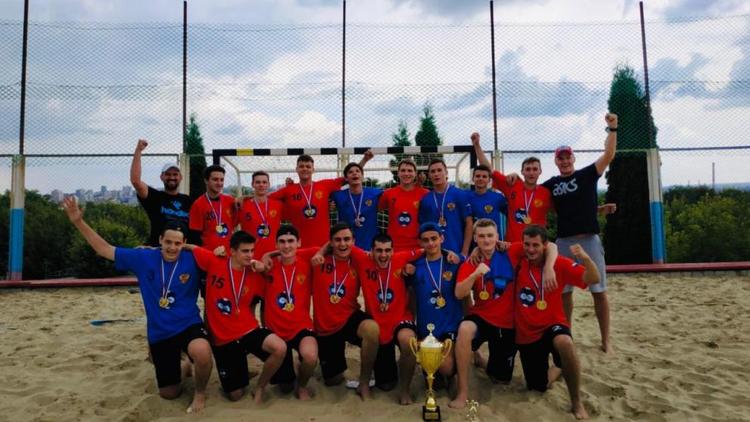 Юные ставропольские гандболисты стали чемпионами России на песке
