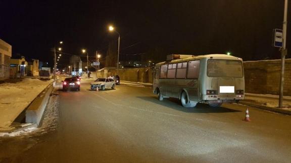 В Ставрополе в столкновении с пассажирским автобусом пострадал водитель легковушки