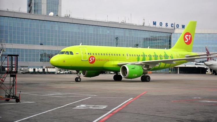 Пассажиру рейса «Ставрополь – Москва» стало плохо во время полёта