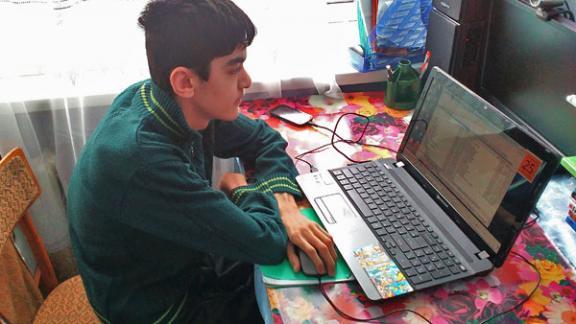 Домашние уроки компьютерной грамотности для детей-инвалидов организованы в Невинномысске
