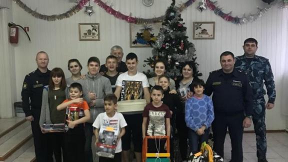 Сотрудники ставропольской колонии устроили праздник для воспитанников детского дома