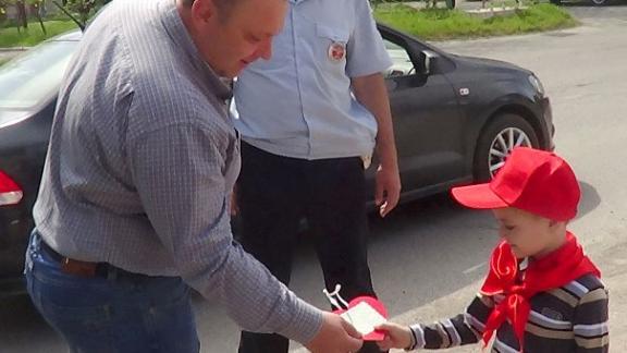 Дошкольники из Буденновска призвали водителей «Беречь детские сердца»
