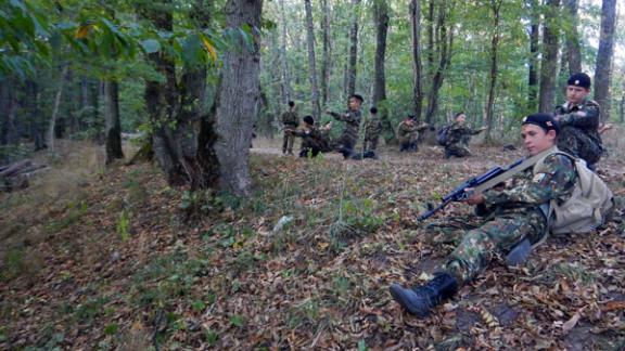 Младшие кадеты из Ставрополя совершили тактический выход в лес