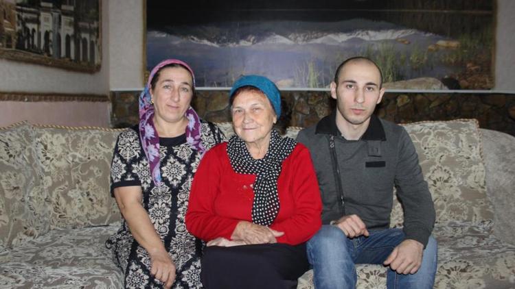 Вкусно о праздниках, кухне и семье рассказывает Загидат из Дагестана