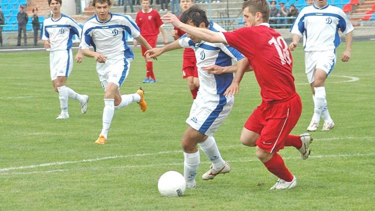 Ставропольские футболисты потушили новоалександровскую «Искру»