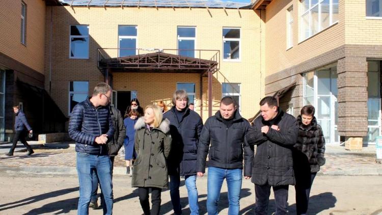 Новый детский сад в Михайловске готов на 67 процентов