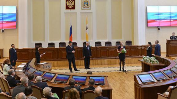 Труженики Ставрополья получили государственные и краевые награды из рук губернатора В.Владимирова