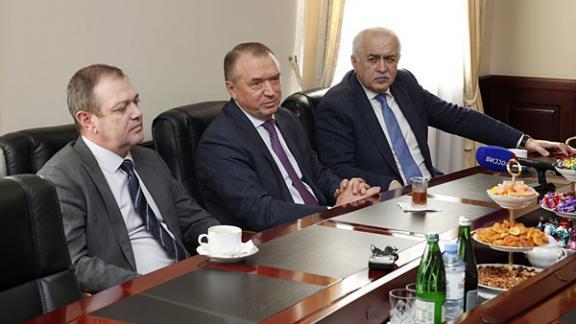 Президент ТПП РФ Сергей Катырин встретился со ставропольскими депутатами