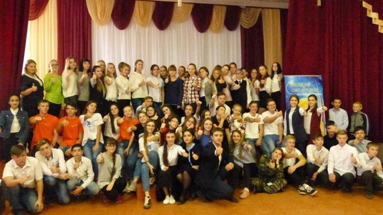 Конкурс «Волонтёром быть модно!» прошел в Александровском районе
