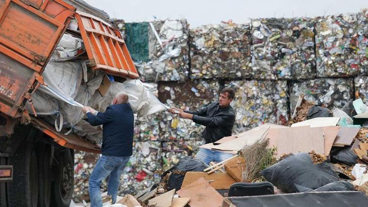 140 мусоровозов очистили в первые дни 2019 года территории Ставрополья от мусора