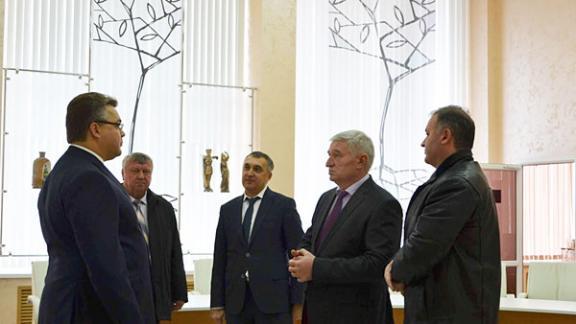 Руководители края и города провели встречу в Ставропольском Доме Дружбы
