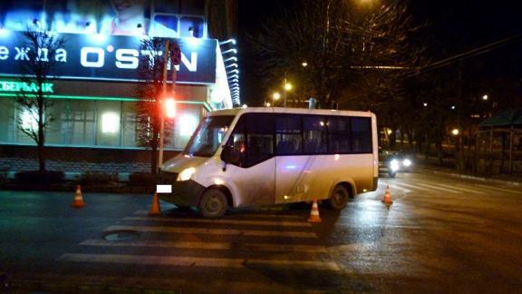 Водитель маршрутного такси в Ставрополе на пешеходном переходе сбил пешехода