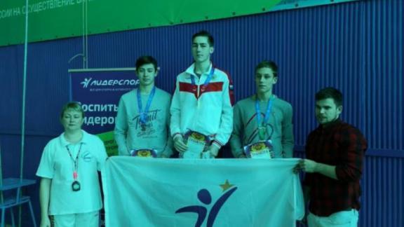 Юные пловцы из Ессентуков заняли весь пьедестал чемпионата и первенства Ставрополья