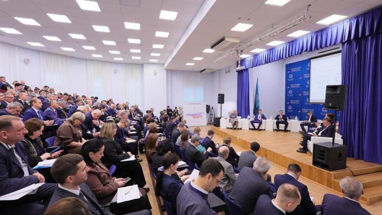 Ставропольские управленцы поучаствовали в стратегической сессии по развитию муниципалитетов