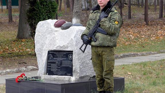 Митинг памяти сотрудников МВД и погибших воинов состоялся в Ессентуках