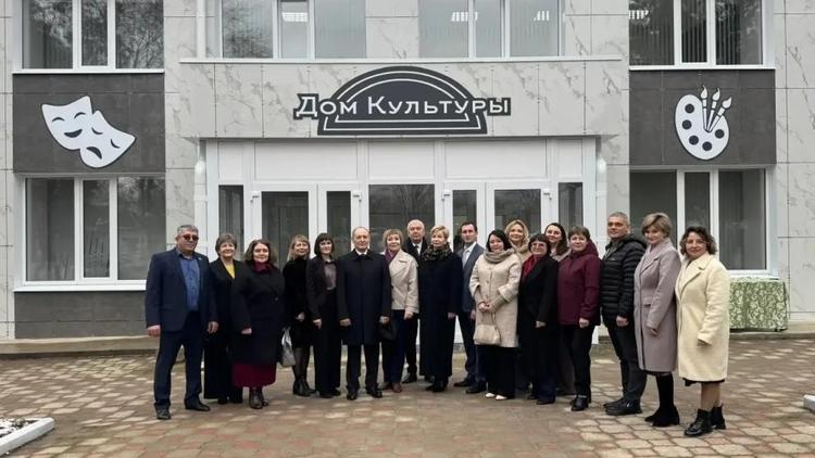 В Труновском округе Ставрополья открыли обновленный Дом культуры 