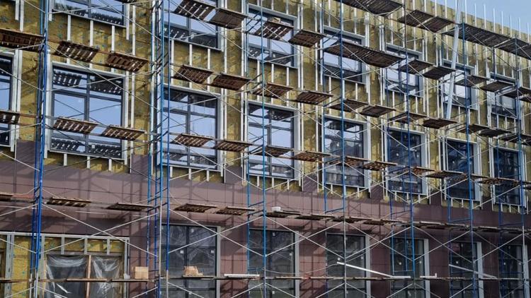 В Ставрополе завершили строительство каркаса здания будущей школы