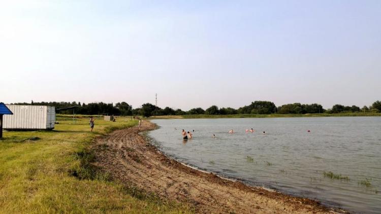 В Ессентуках специалисты проинспектировали территории у водоёмов