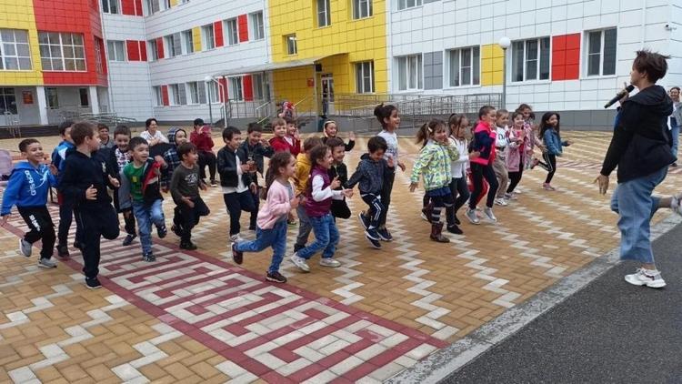 С историей Александра Невского детей в селе Предгорного округа познакомили через игру