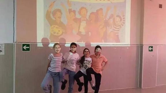 В Андроповском округе творчески отметили День артиста