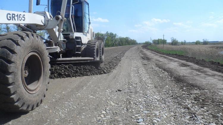 В селе Ивановском на Ставрополье капитально отремонтируют улицу Мостовую