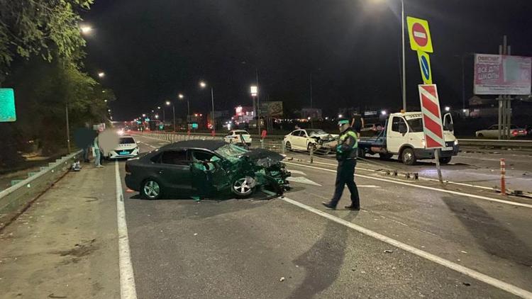 В Минеральных Водах в аварии 1 человек погиб и 2 пострадали