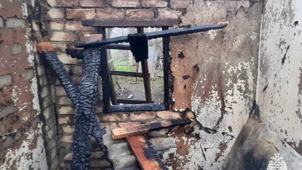 Житель Андроповского округа погиб в пожаре из-за оставленного на зарядке телефона