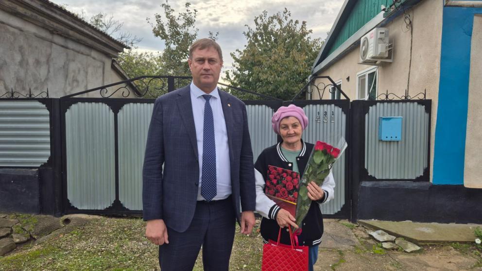 Глава Благодарненского округа навестил матерей и супругу погибших бойцов СВО