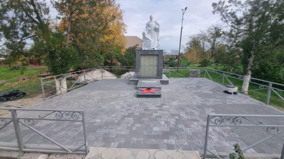 В Благодарненском округе отреставрировали памятники героям ВОВ