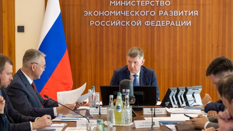 Министр экономразвития России провел рабочую встречу с губернатором Ставрополья