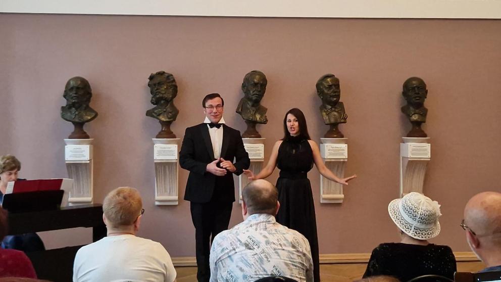 Артисты Пятигорского театра оперетты порадовали зрителей с особенностями здоровья