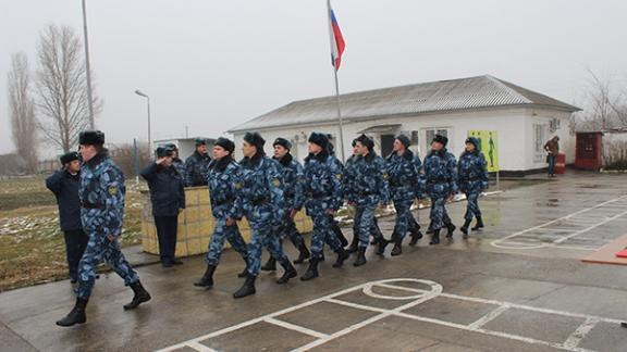 Новички службы в Уголовно-исполнительной системе в Ставрополе приняли присягу