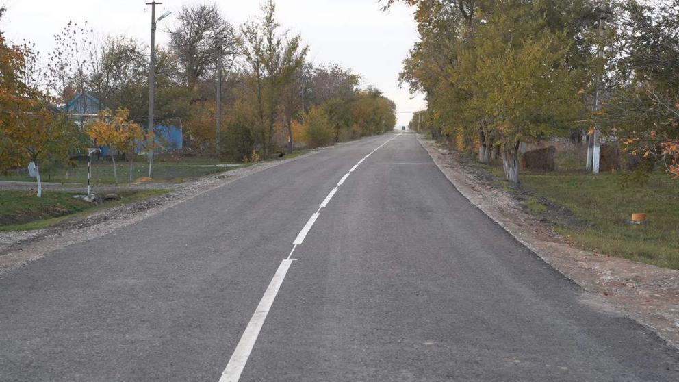 В Андроповском округе продолжается обновление дорог