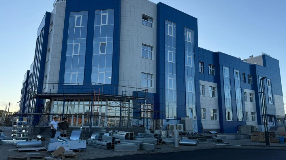 Строительство поликлиники в Михайловске подходит к завершению