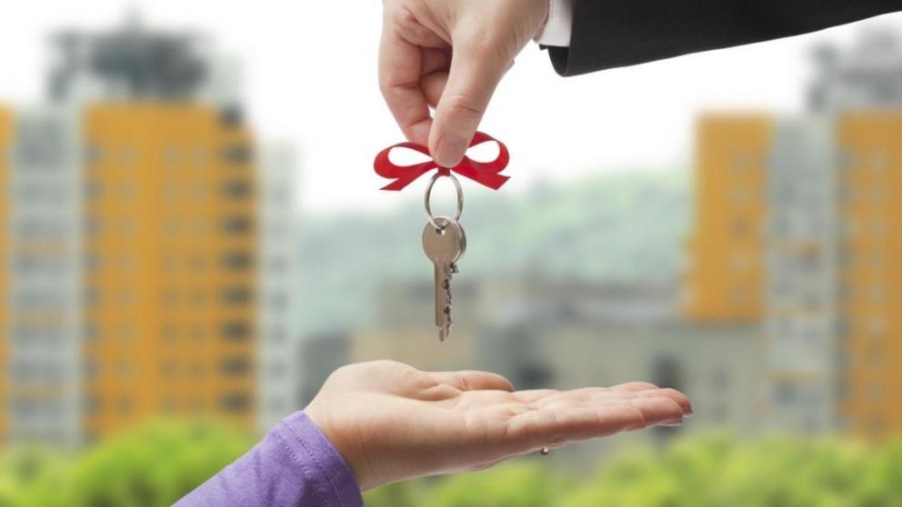 В 2019 году жильём были обеспечены 505 детей-сирот