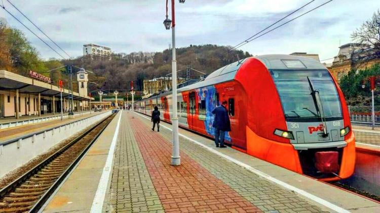 Рекордное число туристов посетило Кисловодск по железной дороге