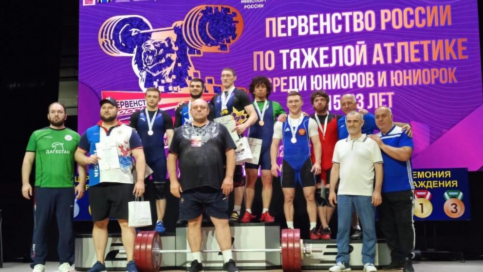 Ставропольские штангисты завоевали награды в Южно-Сахалинске