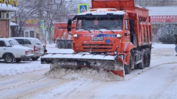 В Будённовском округе коммунальные службы работают в усиленном режиме из-за непогоды