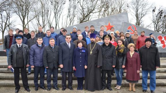 День призывника отметили в селе Новоселицком