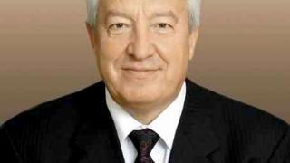 Василий Зиновьев награжден Почетной грамотой ГДРФ за вклад в развитие парламентаризма