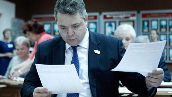 Глава Ставрополья и члены правительства края сдали ЕГЭ по русскому языку