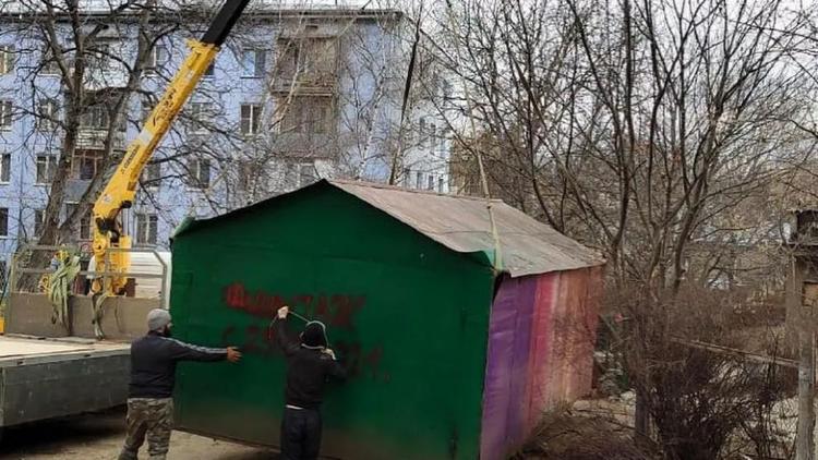 В Невинномысске сносят самострои