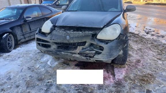 Женщина получила перелом ребра и травму головы в ДТП в Ставрополе