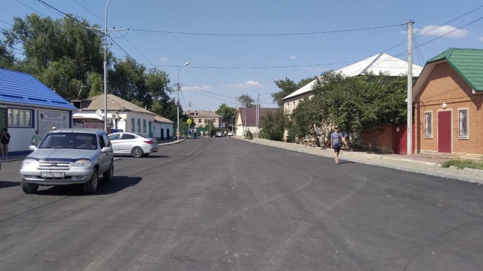 На Ставрополье ремонтируют местные дороги