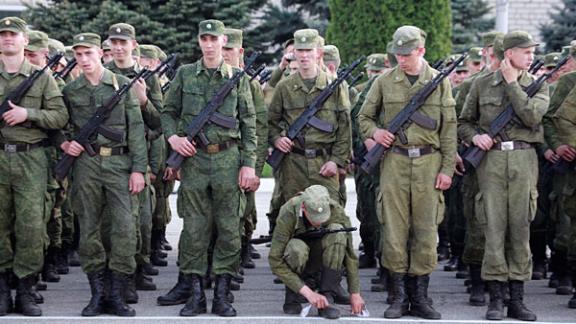 Кто идет служить в армию