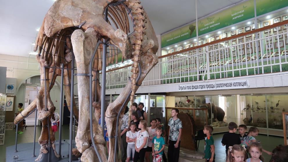 Воспитанники социально-реабилитационного центра из Невинномысска побывали в музее-заповеднике