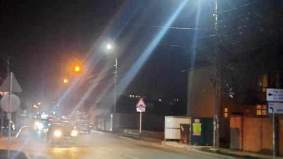 В станице Ессентукской возле школы оборудовали освещение